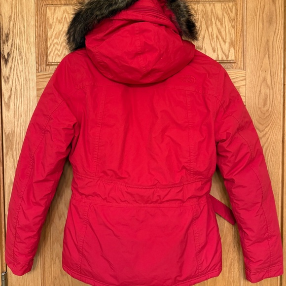 The North Face Women’s size small red park jacket - Picture 4 of 15